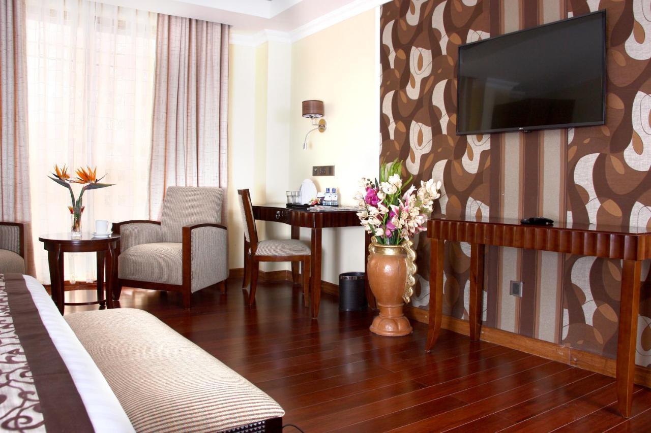 The White Rhino Hotel Nyeri Exterior foto
